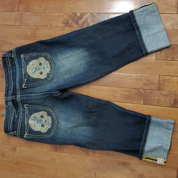 Seven7 Denim Capris with Skull Head - Picture 2 of 16